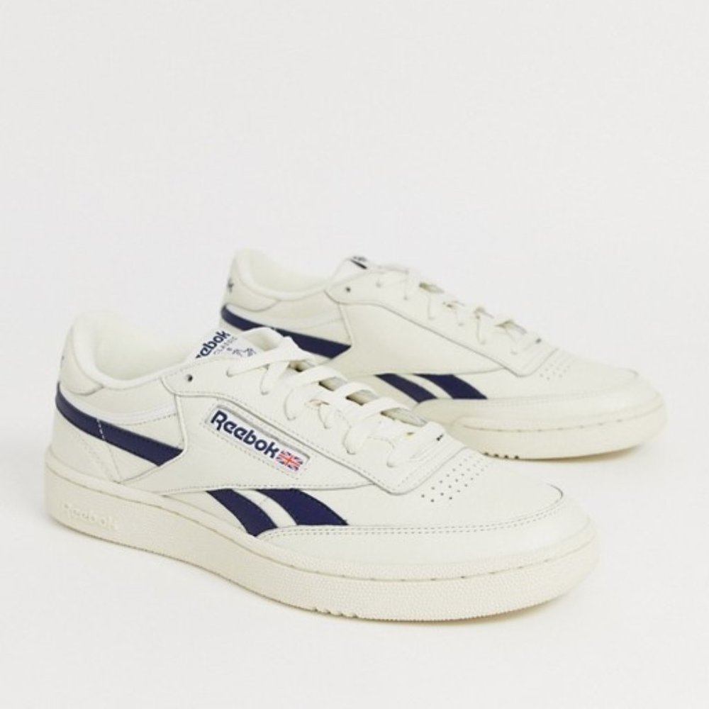 NWT Reebok Revenge Plus Sneakers